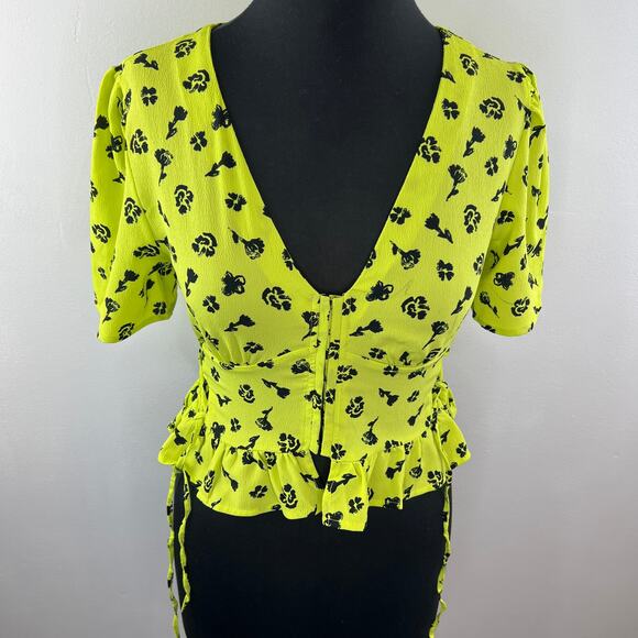 Collusion Yellow Black 6 Lace Up Side Top Ditsy Print Ribbed V-Neck Short Sleeve - Picture 2 of 8